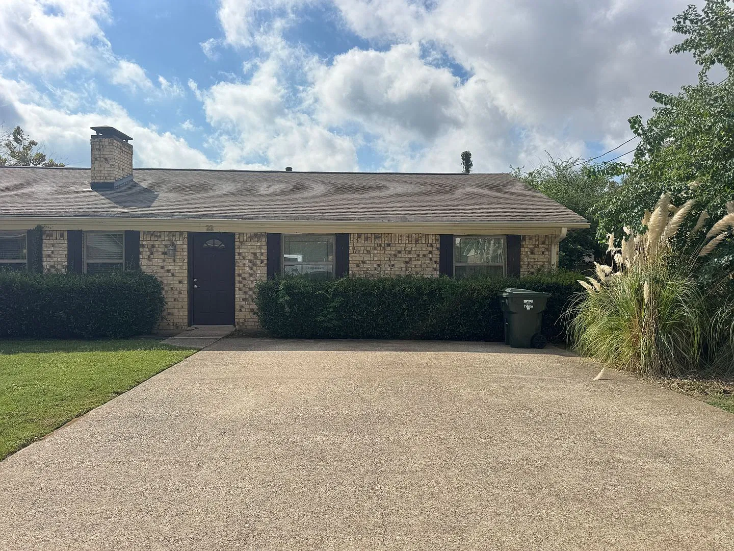 8414 Cambridge Rd — Photo 1