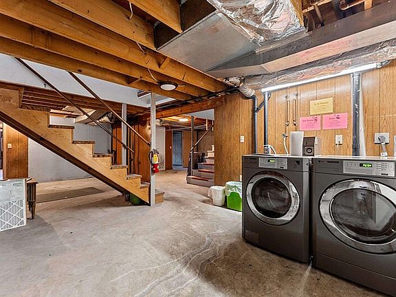 3rd image of 219 Cleveland St
