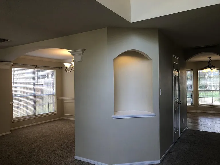 2110 Highland Bay Ct — Photo 2