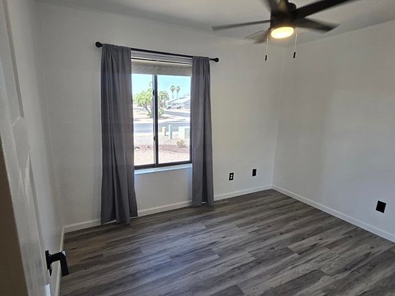 5th image of 10521 W Loma Ln