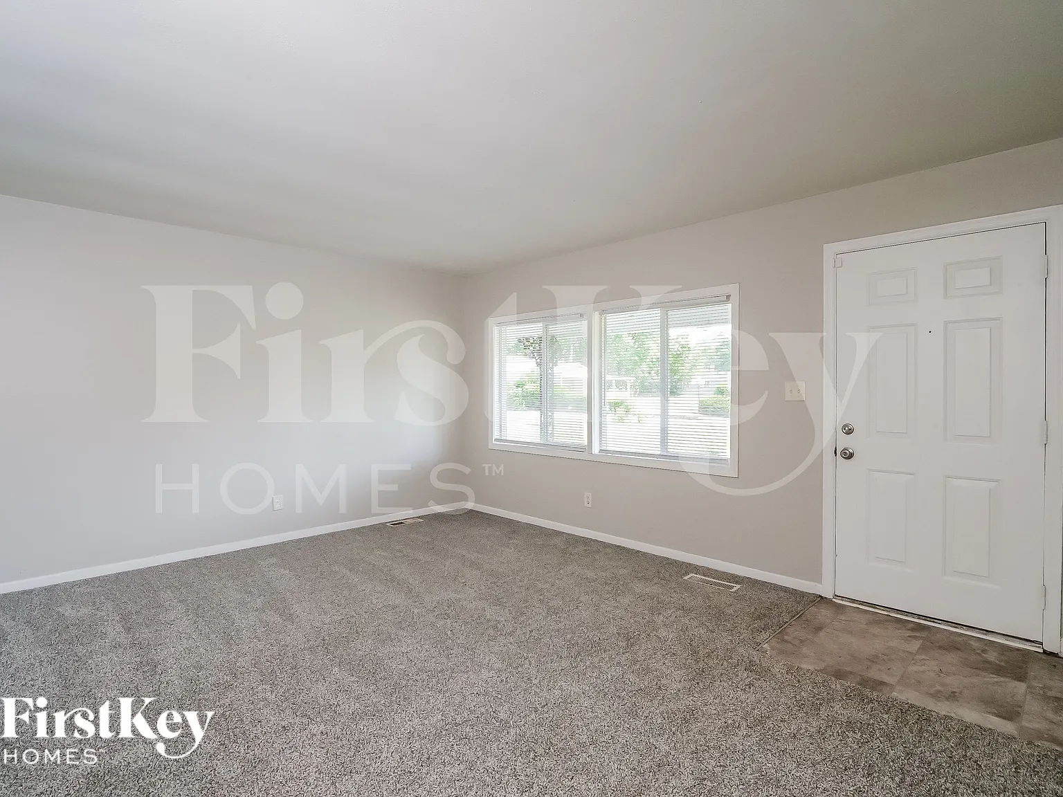 3 bed, 1.0 bath, 1300 sqft, $1,390 — Photo 4