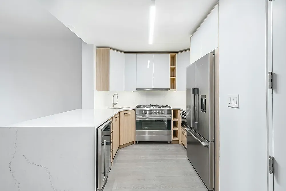 101 West End Avenue — Photo 1