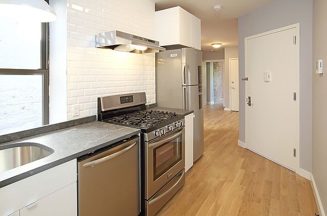 1st image of 417 Suydam St APT 3L