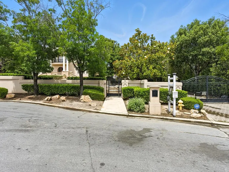 90 Broadacres Rd — Photo 42