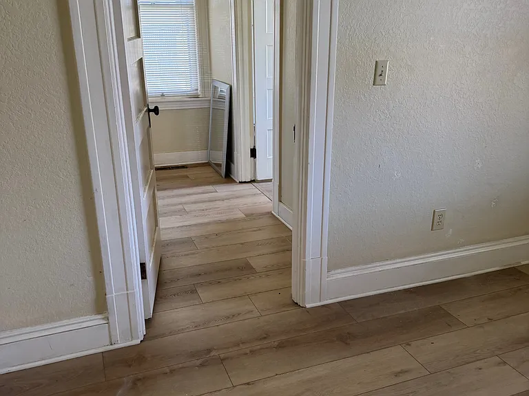 9151 Campbell Rd — Photo 28