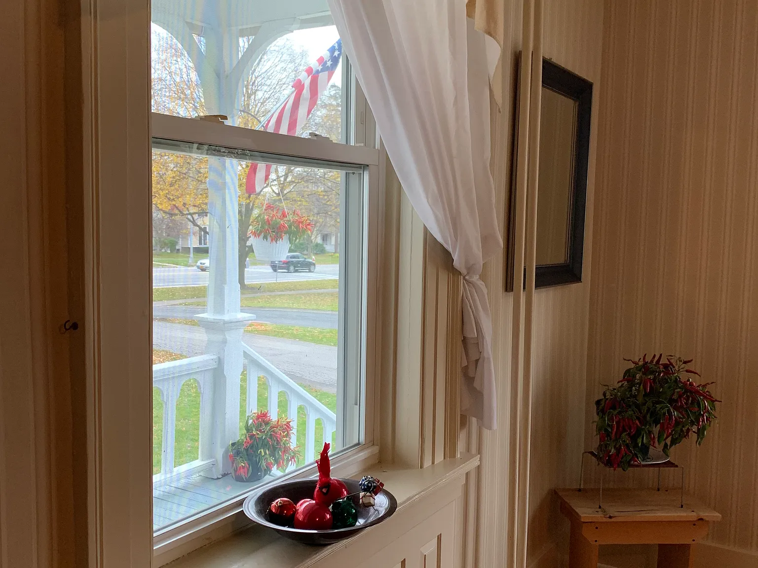 3 bed, 1.5 bath, $2,222 — Photo 3