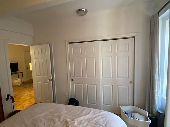 3rd image of 203 E 27th St APT 12A
