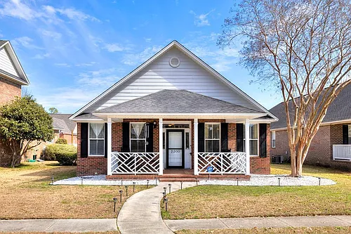 3200 Mayflower Ln Photo 1