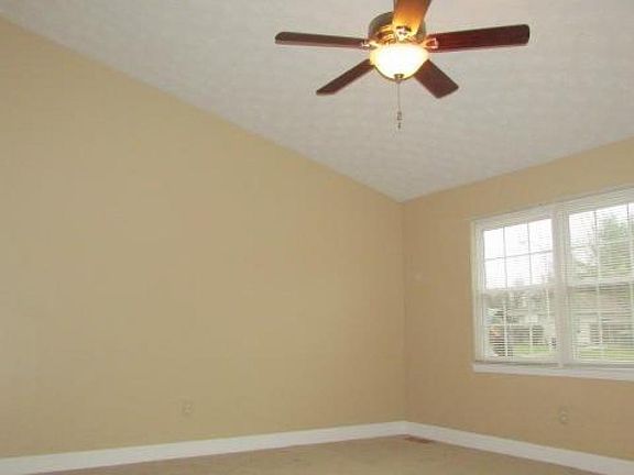 3rd image of 3809 Winding Brook Ct