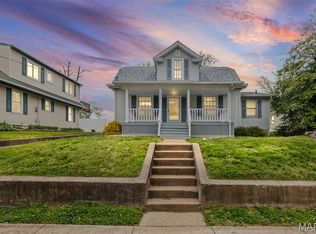 946 Danforth St, Alton, IL 62002