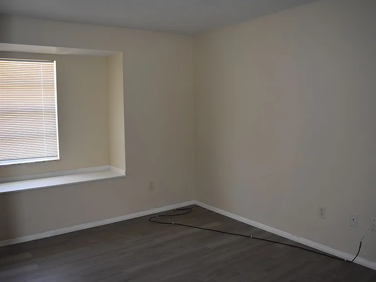 3134 Edgewood Dr NE — Photo 22
