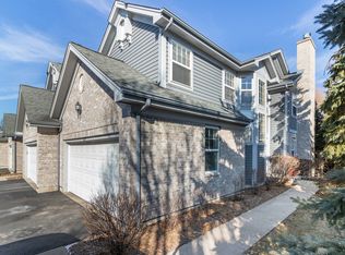 522 Kresswood Dr #16A, McHenry, IL 60050