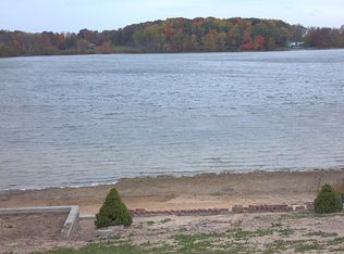 1379 W Waters Edge Dr, Scottville, MI
