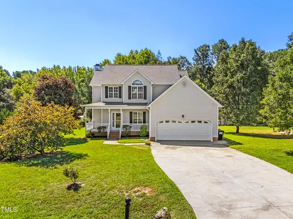 1036 Blue River Farm Dr, Raleigh, NC 27603