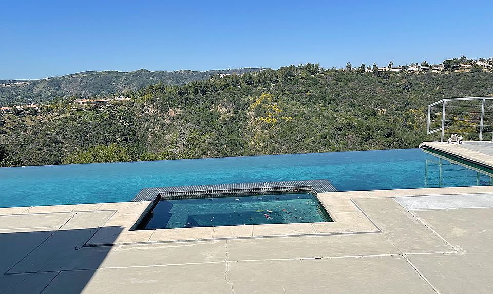 1st image of 2225 Linda Flora Dr
