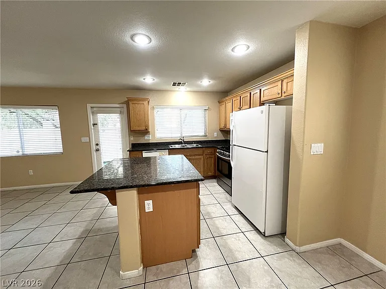 7366 Lagoon Blue St — Photo 10