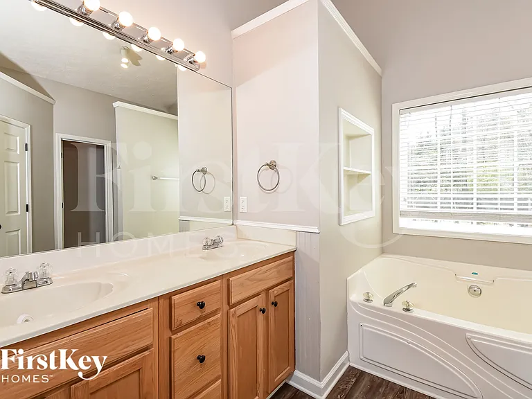 42 Kades Cove Dr — Photo 10