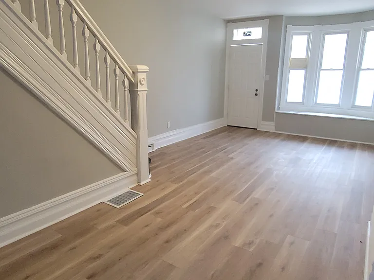 1743 Rose St — Photo 3