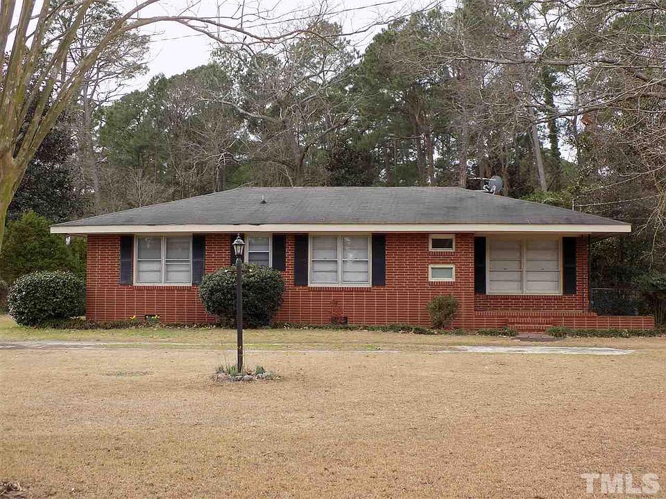 1st image of 208 South Dr