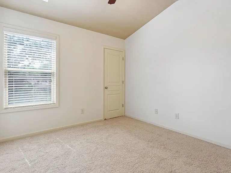 655 Township Cir — Photo 25