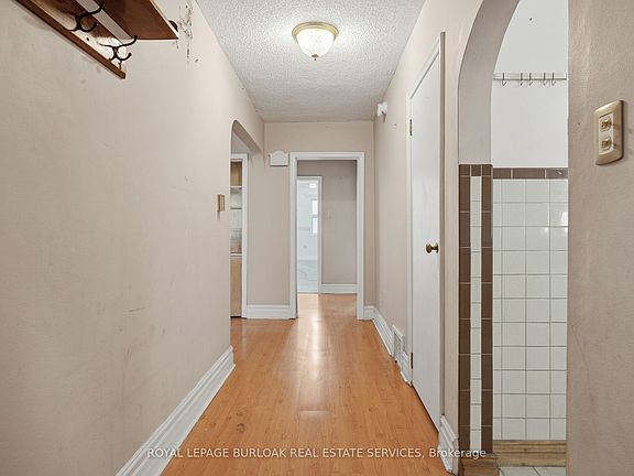 5th image of 57 Lambton Ave