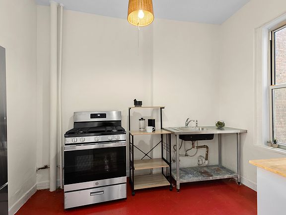 5th image of 416 Ocean Ave APT 40