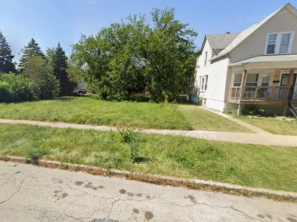 10718 S Lafayette Ave, Chicago, IL 60628