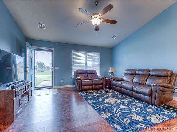 4th image of 8912 S 258th East Ave