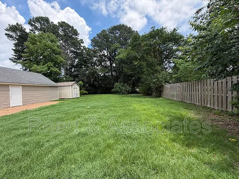 2520 Moore Rd — Photo 14