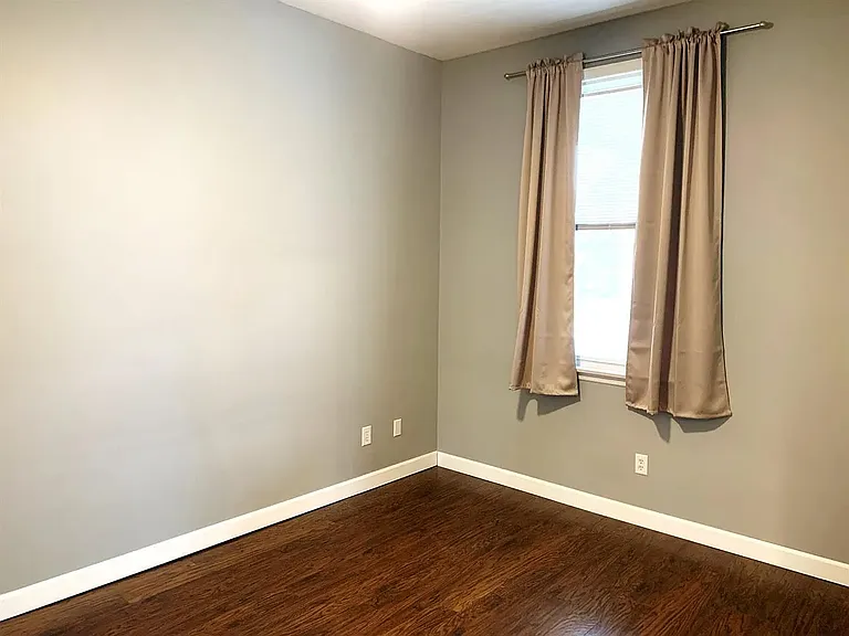 4108 Forest Ave #1 — Photo 16