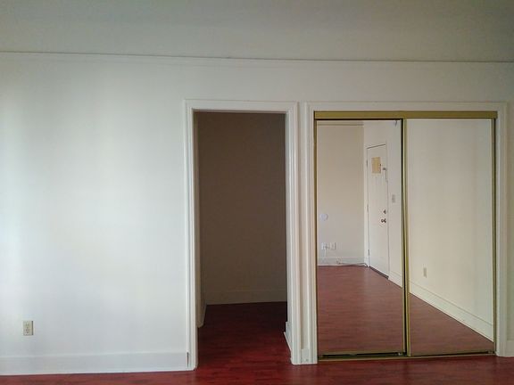 2nd image of 426 S New Hampshire Ave APT 410