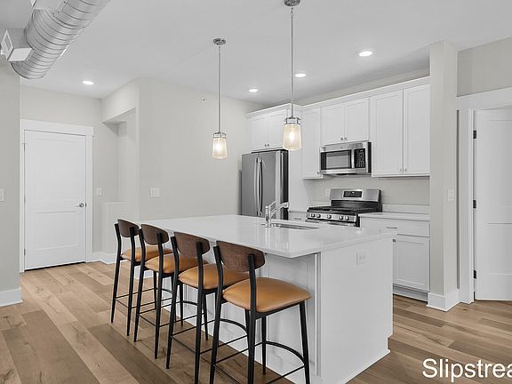 2nd image of 2354 Watertown Way NE