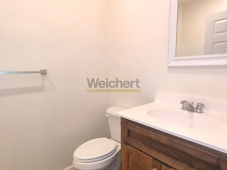 824 N 4th St — Photo 11