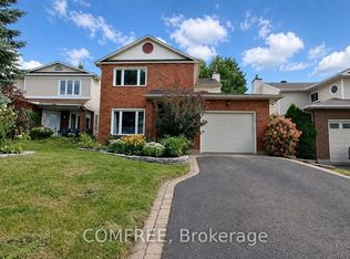 1302 Parc Du Village St, Ottawa, ON K1C 7B1