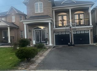 23 Roundstone Dr, Brampton, ON L6X 0K7