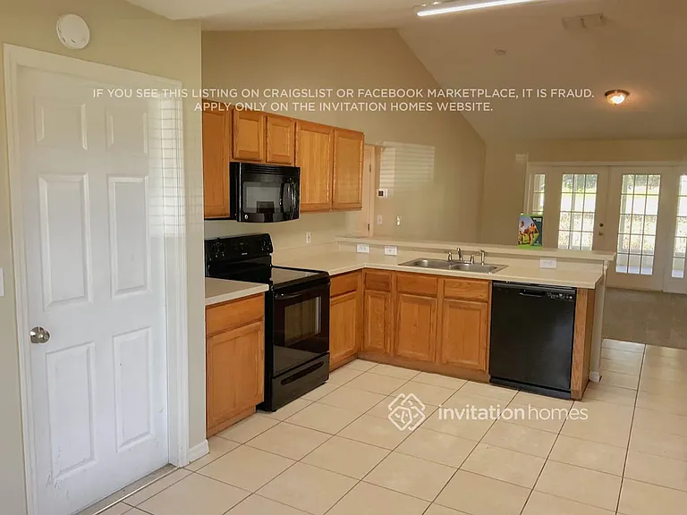 3875 Blackberry Cir — Photo 4