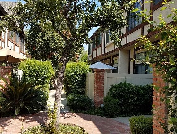 3rd image of 22525 Sherman Way Unit 401