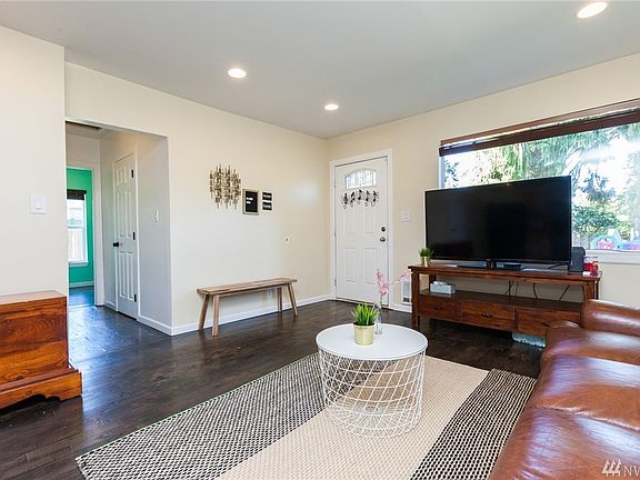 4th image of 14019 37th Ave S