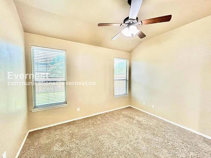 1335 Piedmont Dr — Photo 8