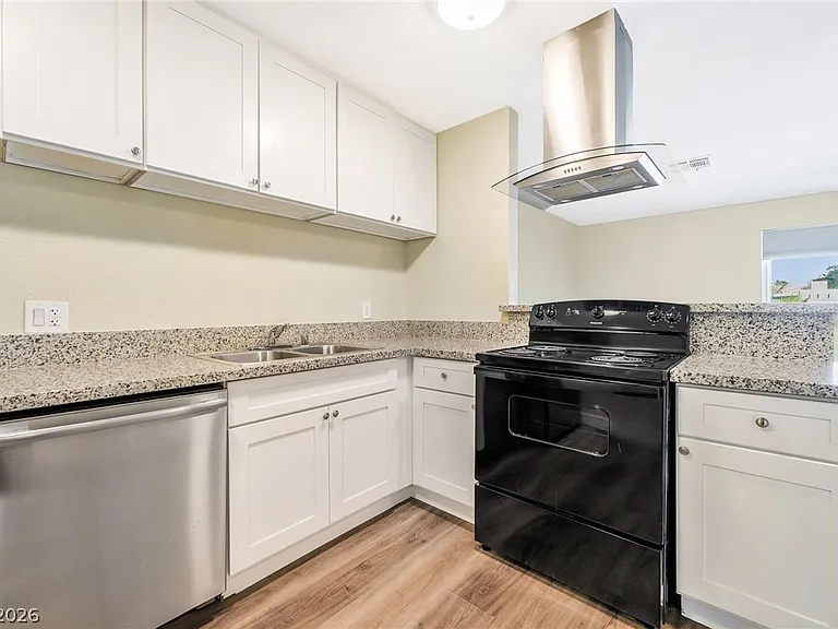 4156 Zavala St #3 — Photo 9