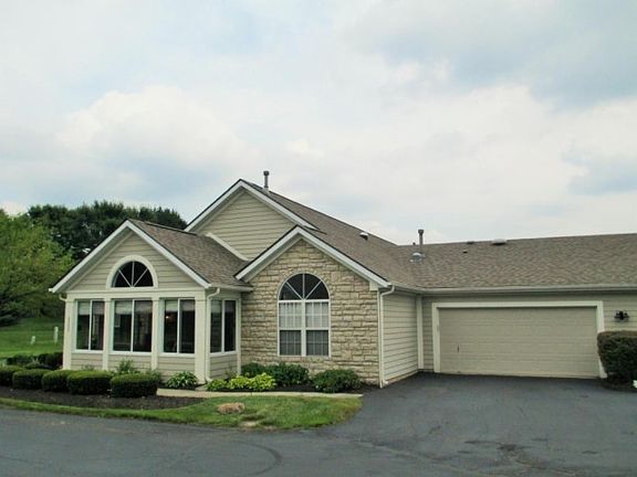 2nd image of 6335 Pinehurst Pointe