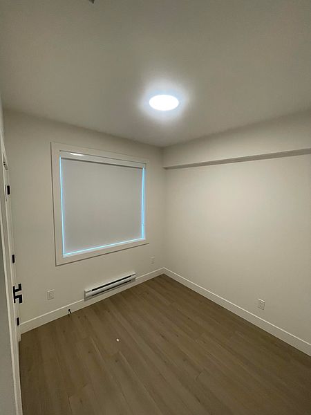 Surrey Apartment for rent - 2 Bedrooms — photo 2