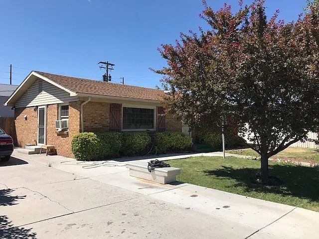 1st image of 124 Moreland Ave