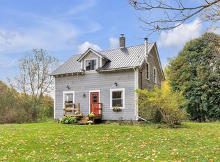 372 Slapp Hl, Hardwick, VT 05843