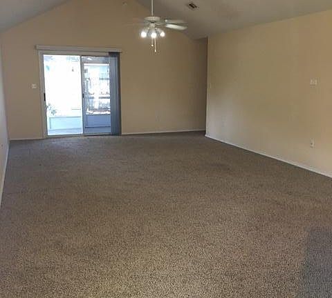 5th image of 984 Claeven Cir