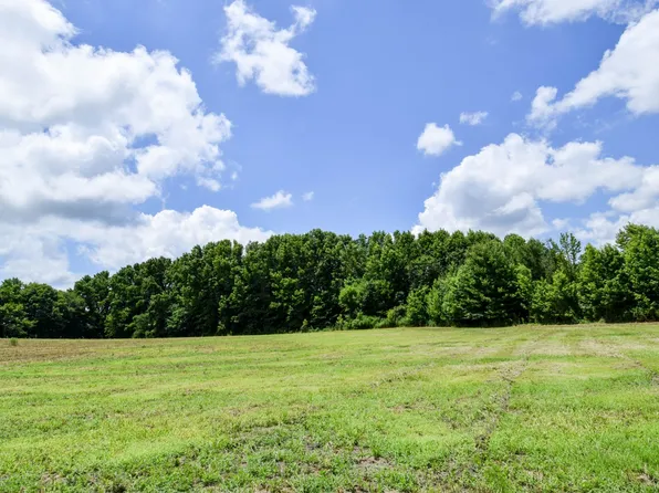 569 Fairfield Rd Lot 7, Westmoreland, TN 37186