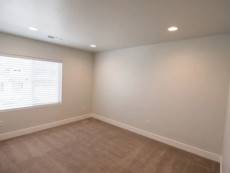 2034 E Pepper View Cir — Photo 35