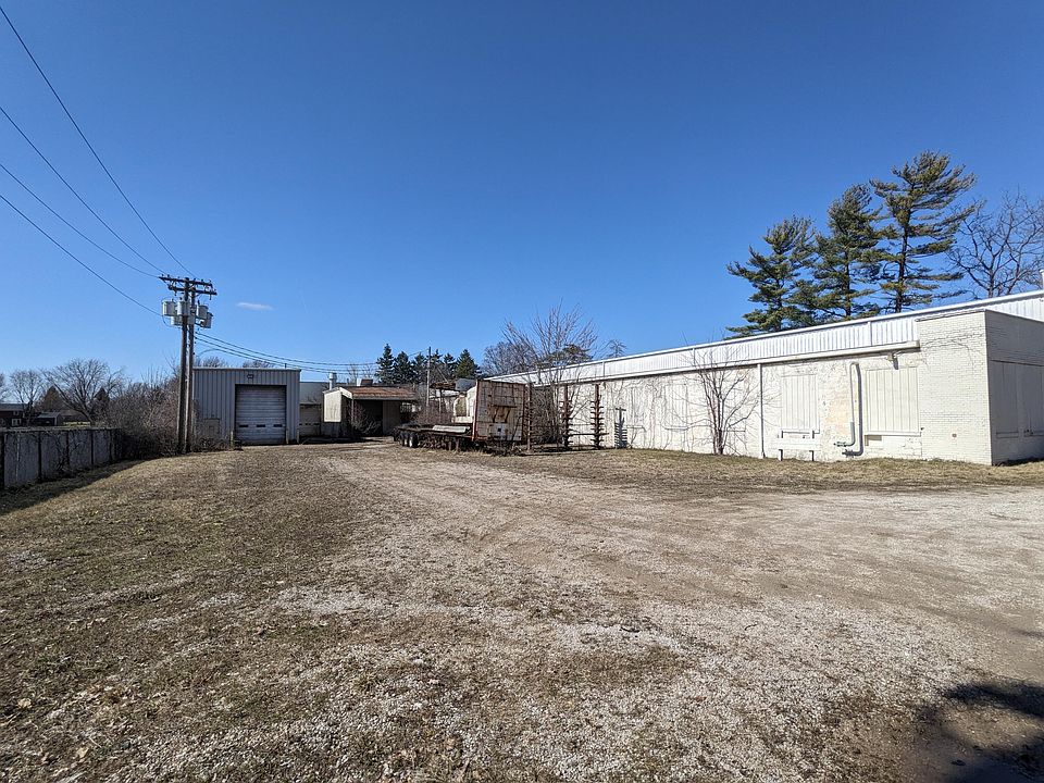 2nd image of 146 Rensch Ave