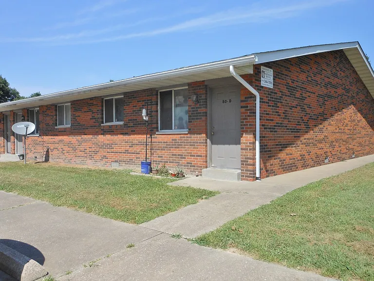 809 Patty Dr — Photo 1