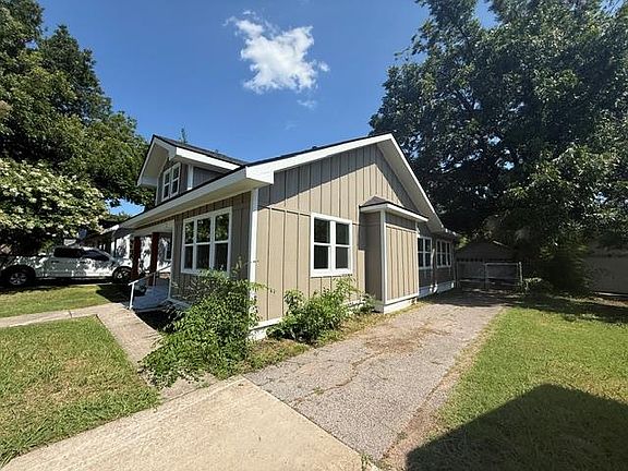 4th image of 623 W Rosa St